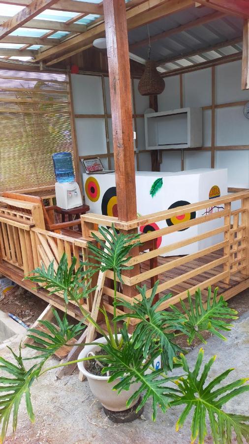 סן ויסנטה Mil'S Hillside Tourist Inn מראה חיצוני תמונה