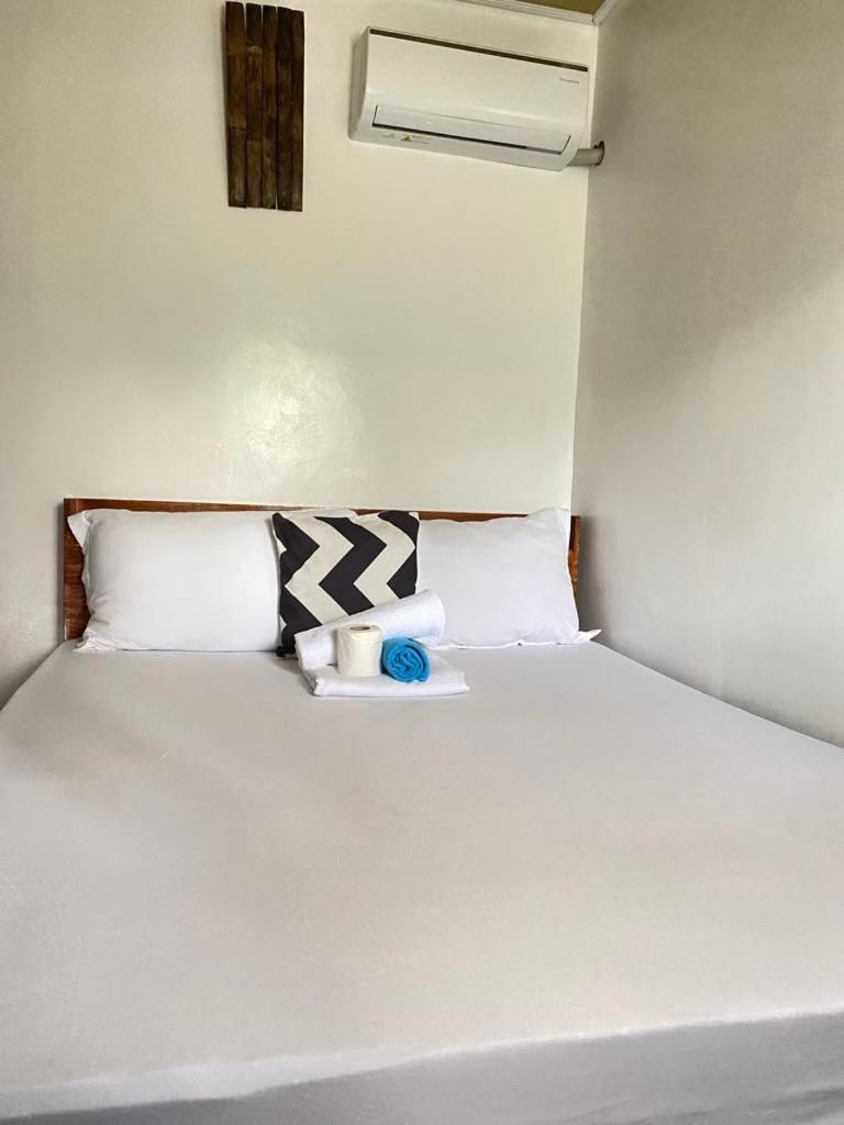 סן ויסנטה Mil'S Hillside Tourist Inn מראה חיצוני תמונה