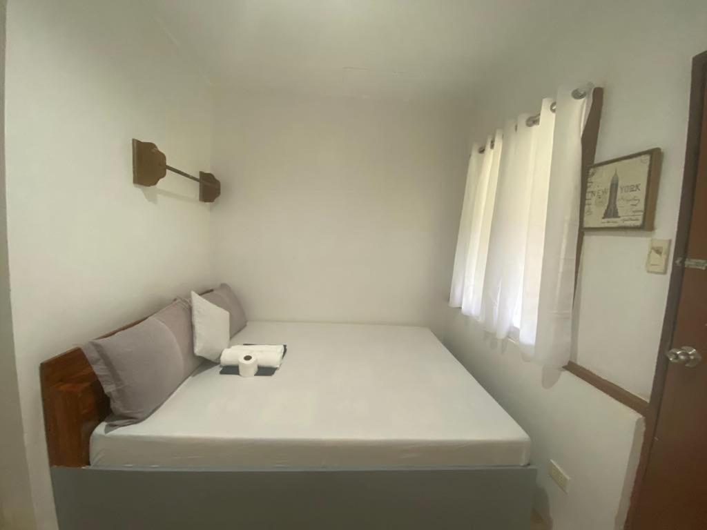 סן ויסנטה Mil'S Hillside Tourist Inn מראה חיצוני תמונה